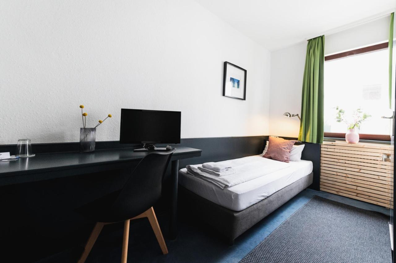 City Hotel Fellbach 24H Check-In ภายนอก รูปภาพ