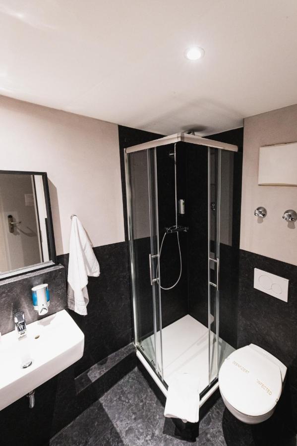 City Hotel Fellbach 24H Check-In ภายนอก รูปภาพ