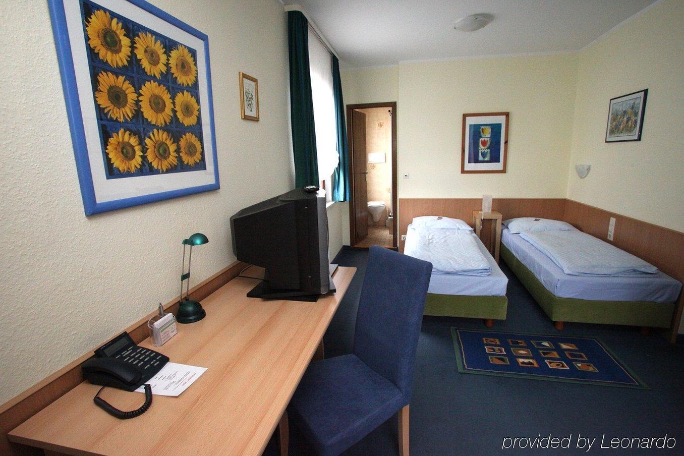 City Hotel Fellbach 24H Check-In ภายนอก รูปภาพ